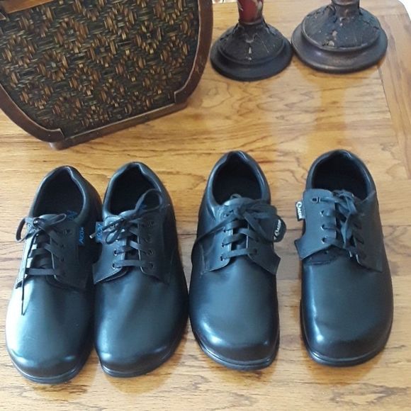 Diabetic Leather Shoes Black - Picture 5 of 8